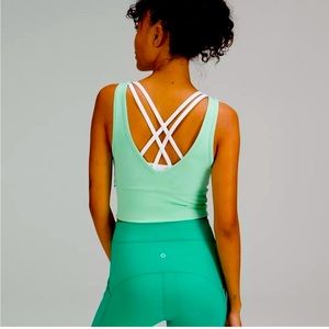NWT Women's Lululemon Tank Size 8